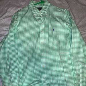 Men Ralph Lauren “Custom Fit” long sleeve button down. Size Medium